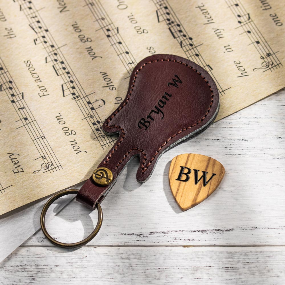 Customized Wood Guitar Pick with Guitar Shaped Case