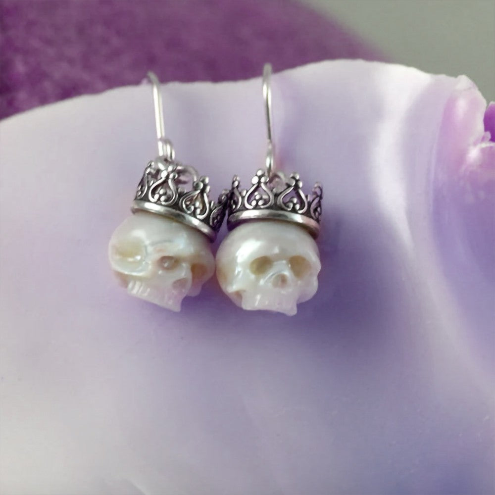 Pearl Skull Earrings with Crowns, Sterling Silver Pearl Earrings Dangle, Gothic Skeleton Style Carved Pearl Skull Jewelry Gifts for Girls/Women